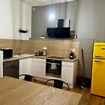 République - Grande La Réal Apartamento *