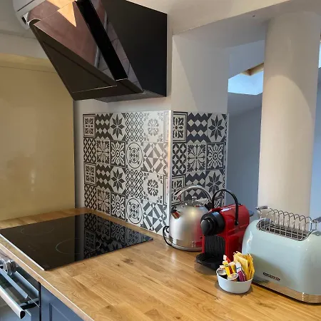 Republique - Grande La Real Apartment