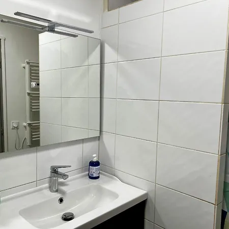 Republique - Grande La Real Apartment *